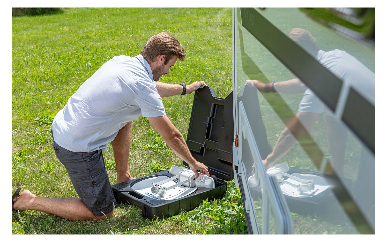 Sistem de satelit pliabil, complet automat, Berger Pathfinder