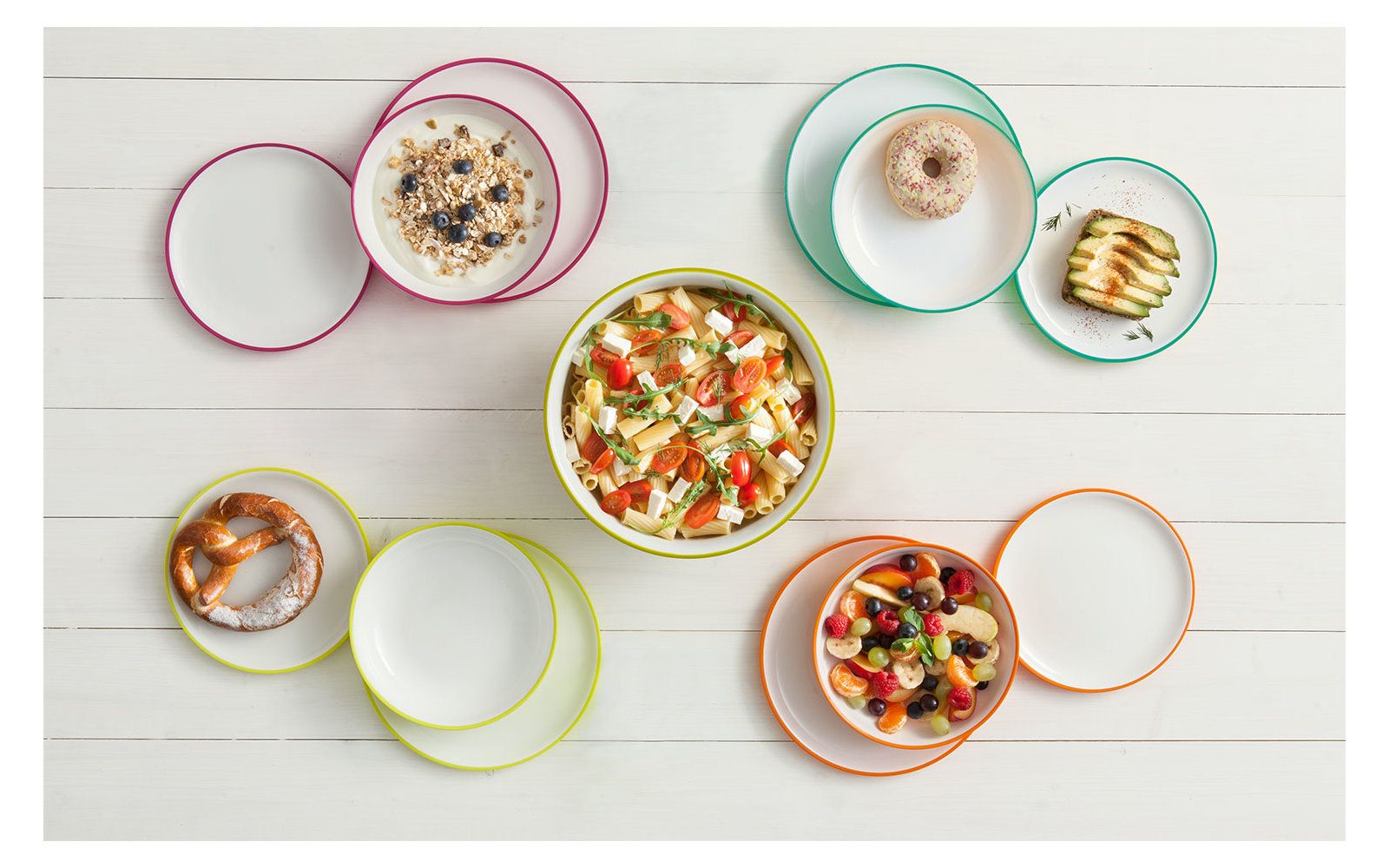 Set ergonomic  farfurii multicolor + bol cu capac Berger 14 buc