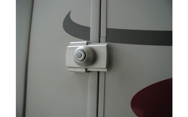 Set de 3 încuietori pentru uși și portbagaj IMC-Créations - Cu inchidere si din interior la una din incuietori